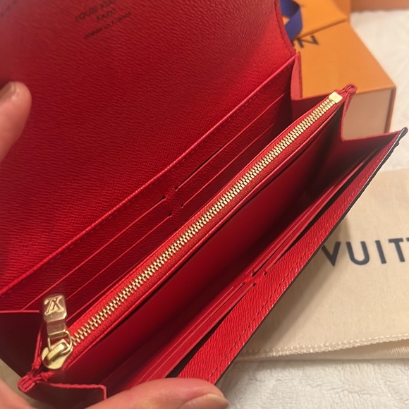 Louis Vuitton Sarah wallet - Picture 8 of 11